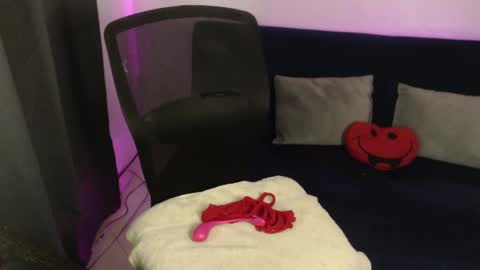 Snapshot of liss_petty chatting on February 27, 6:02 am  Liss  online show from February 27, 6:02 am