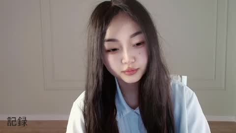 Lissa online show from April 18, 7:18 pm