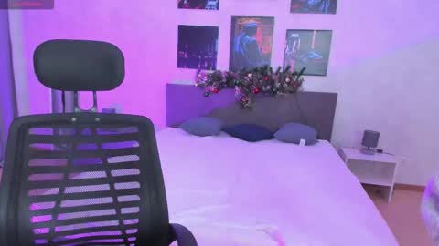 lissameoww online show from January 7, 1:32 am