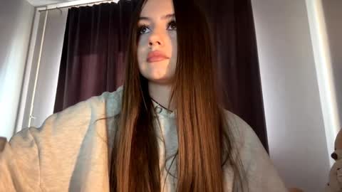 Snapshot of little_anioneta chatting on September 10, 2:01 am Catherine online show from September 10, 2:01 am