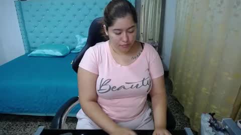 mai rojas online show from September 23, 12:32 pm