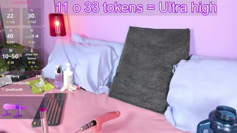 Lili online show from March 11, 10:35 pm