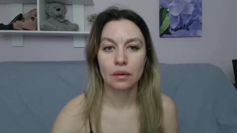 Kate online show from February 8, 9:02 am