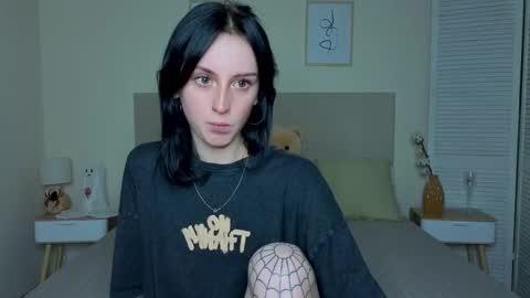 little_mollee online show from November 10, 9:50 pm