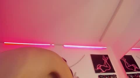 Little Nauughty2 online show from November 10, 5:38 pm