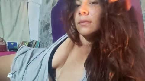 Snapshot of little_princess_maya chatting on October 21, 4:06 am Maya online show from October 21, 4:06 am