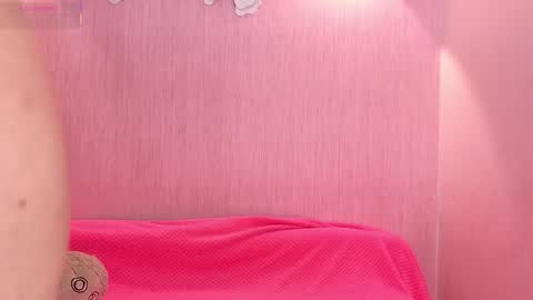 Ari online show from March 3, 7:10 pm