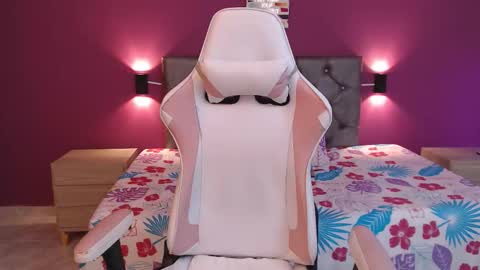 ASHLEY online show from February 17, 11:31 am