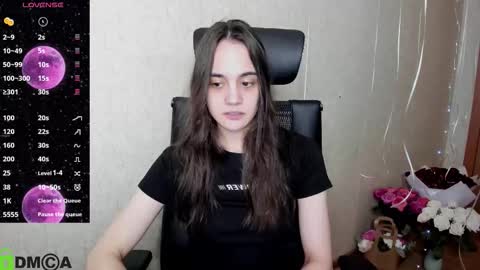 littleashleyy online show from March 5, 9:02 pm