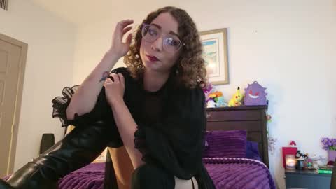 littledeathtrap online show from March 27, 5:36 pm