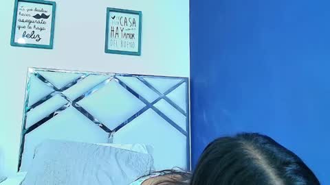 Emily  online show from February 14, 9:03 am