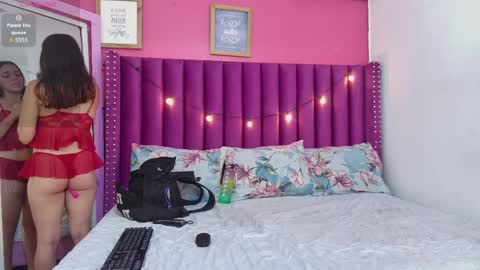 April  online show from April 16, 8:09 pm