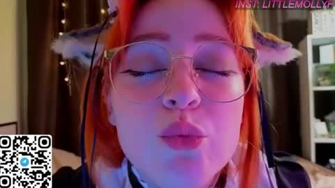 Molly online show from August 5, 1:24 am