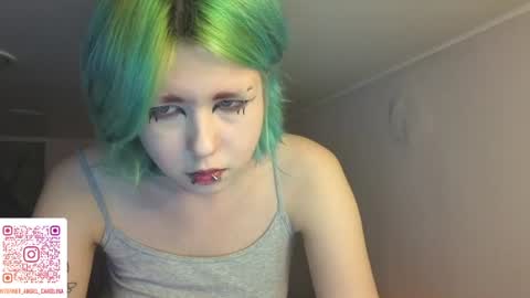 Little Kitten Star online show from August 5, 9:23 pm