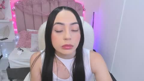  sofii  online show from December 4, 10:31 pm