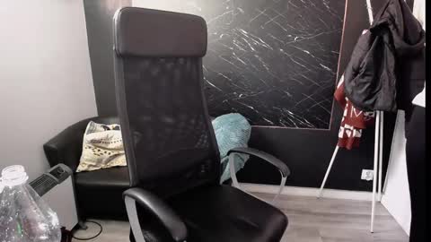 Viki online show from February 18, 9:21 am