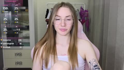 Eliana online show from February 6, 1:54 pm