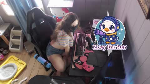 littlezoey2007 online show from September 19, 6:50 am