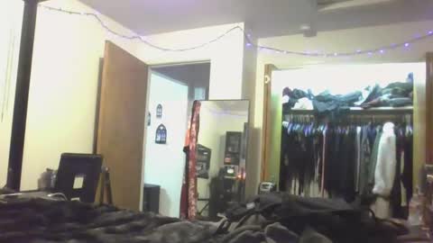 Liv Mirage online show from December 16, 11:00 pm