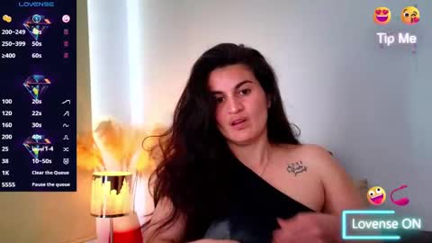 liz online show from March 8, 4:39 pm