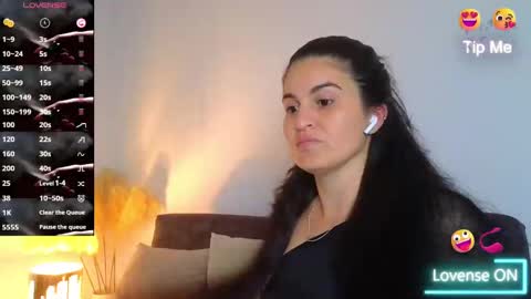 liz online show from March 4, 9:00 pm