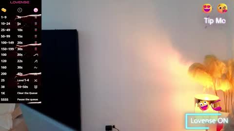 liz online show from March 6, 6:16 pm