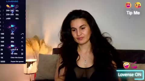 liz online show from March 10, 1:21 pm