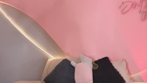 liz_maress online show from April 18, 7:58 pm