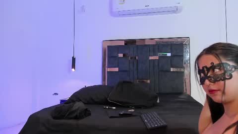 liz sebas online show from June 29, 11:43 am