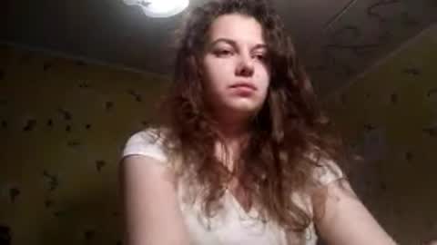 Molly online show from April 19, 5:03 pm