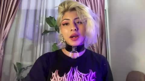 Lizeth online show from December 10, 11:19 pm