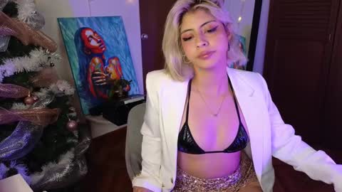 Lizeth online show from December 31, 8:34 pm