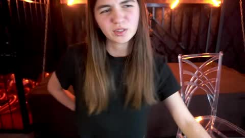 lizatiffanya_ online show from April 15, 1:36 pm