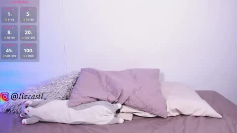 lizcastl online show from March 6, 11:37 pm