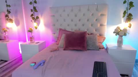 Lizz collins online show from January 15, 4:32 am