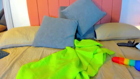 lizz_dolly online show from November 22, 9:45 pm