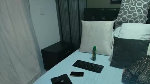 Snapshot of lizz_tender chatting on September 13, 12:07 pm Lizz  online show from September 13, 12:07 pm