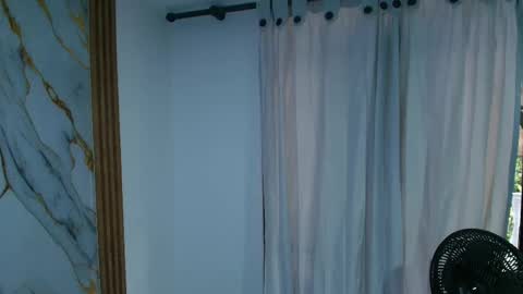 Snapshot of lizz_tender chatting on October 2, 11:53 am Lizz  online show from October 2, 11:53 am