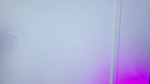 Snapshot of lizz_tender chatting on March 6, 12:09 pm Lizz  online show from March 6, 12:09 pm