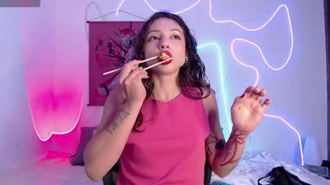 Lizza Scott online show from December 18, 2:10 am