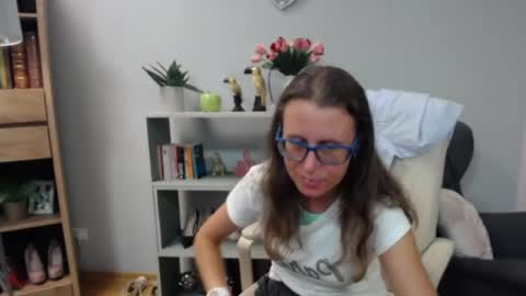 Lizzy online show from July 3, 4:39 am