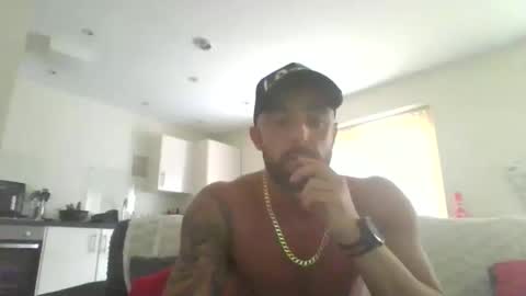 Leon online show from September 20, 4:43 pm