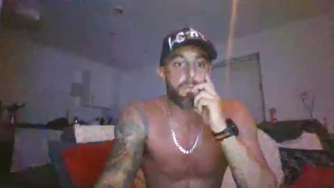 Leon online show from October 3, 10:40 pm