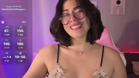 Pamela online show from May 10, 2:01 pm
