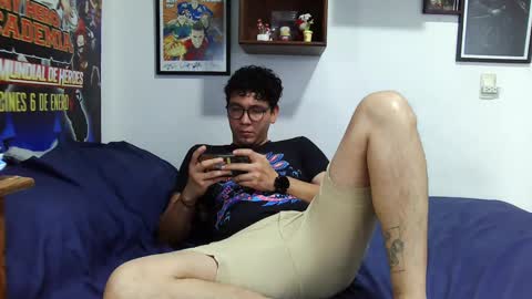 Lobo online show from February 25, 11:37 pm