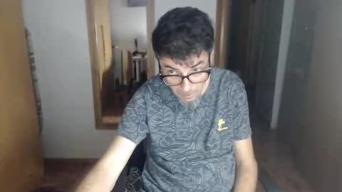 Snapshot of lobosolitario73 chatting on September 29, 2:21 am lobosolitario73 online show from September 29, 2:21 am