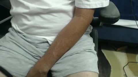 locoboin808 online show from December 6, 8:21 am