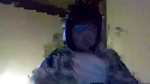 Snapshot of logan1bigd chatting on December 18, 12:18 pm BIG D online show from December 18, 12:18 pm