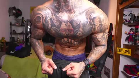 logan_hugh8 online show from June 3, 4:59 am