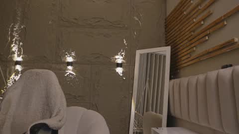 logan_varela online show from April 9, 4:34 pm